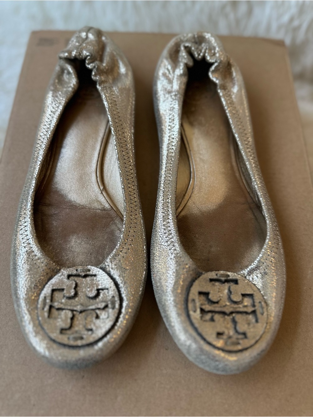 Tory Burch Reva Metallic Gold Leather Ballet Flats Size 8 Logo Slip On Comfort